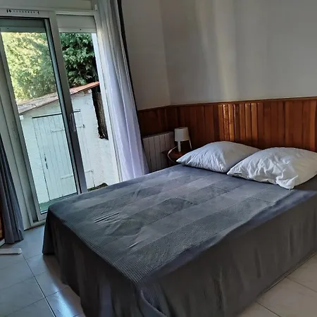 T2 En Rez De Chaussee Avec Terrasse - 5 Couchages - 5riche23 * Saint-Cyprien (Pyrenees-Orientales)